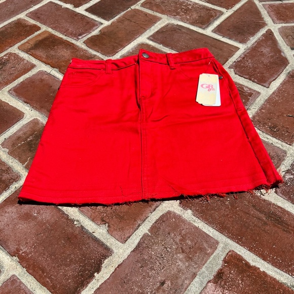 NWT red mini skirt - Picture 3 of 6